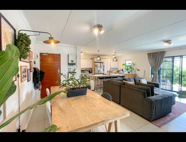 2 BEDROOM PROPERTY TO RENT IN GOLDEN FIELDS ESTATE